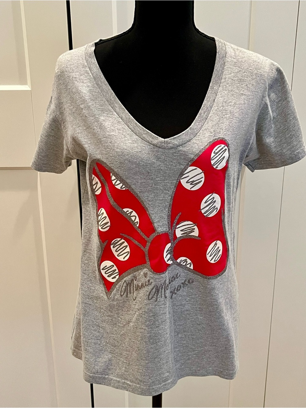 Disney Store Heather Gray Minnie Mouse Tee w/ Red Polka Dot Bow & Sparkly Trim